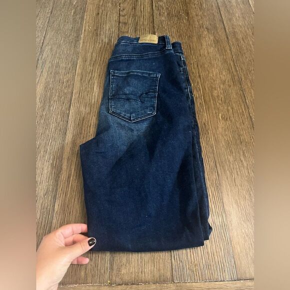 American Eagle Jeans | Size 4 - Picture 1 of 4